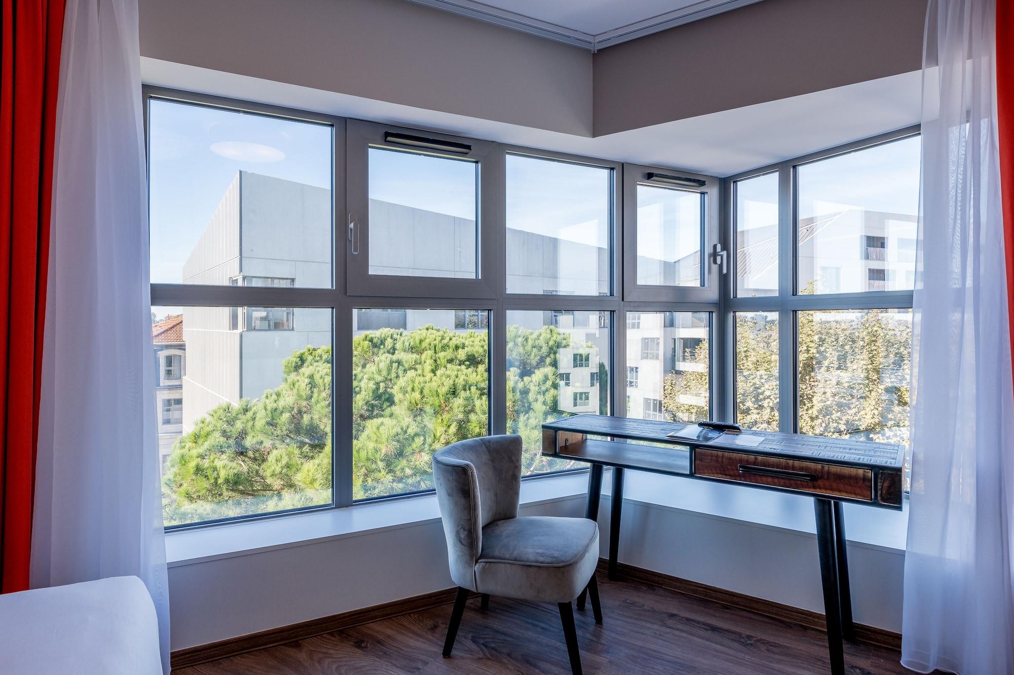 All Suites Appart Hotel - Bordeaux Centre Gare 3*