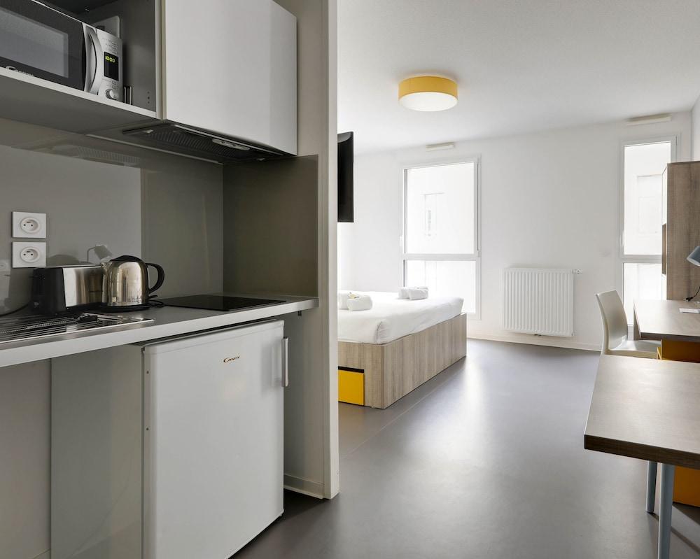 Apart-hotel Centre Marne - Gare Saint-jean 3*