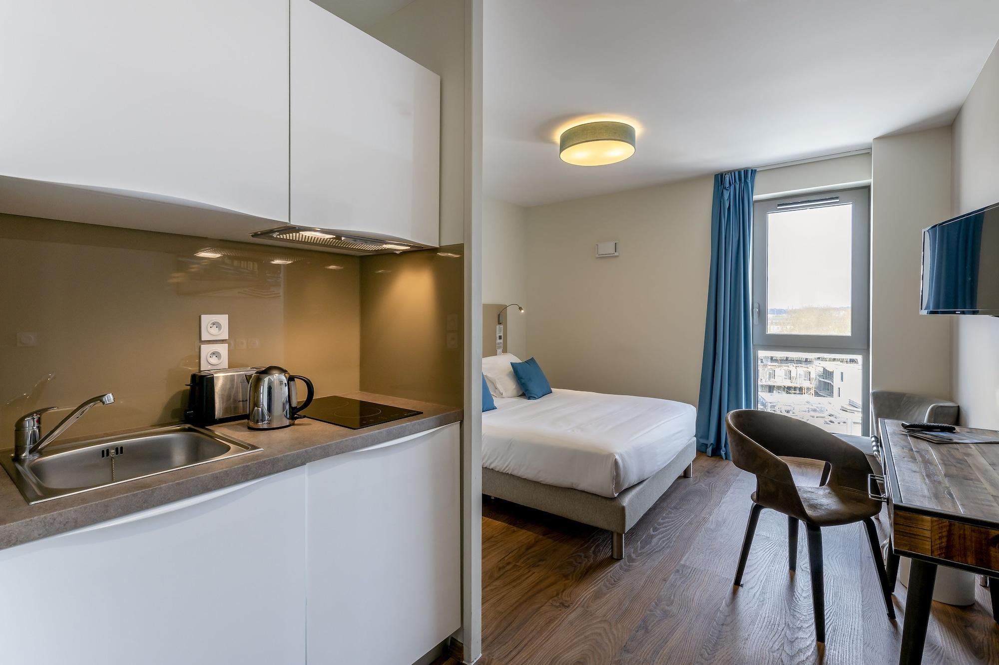 Apartahotel Centre Marne - Gare Saint-jean 3*